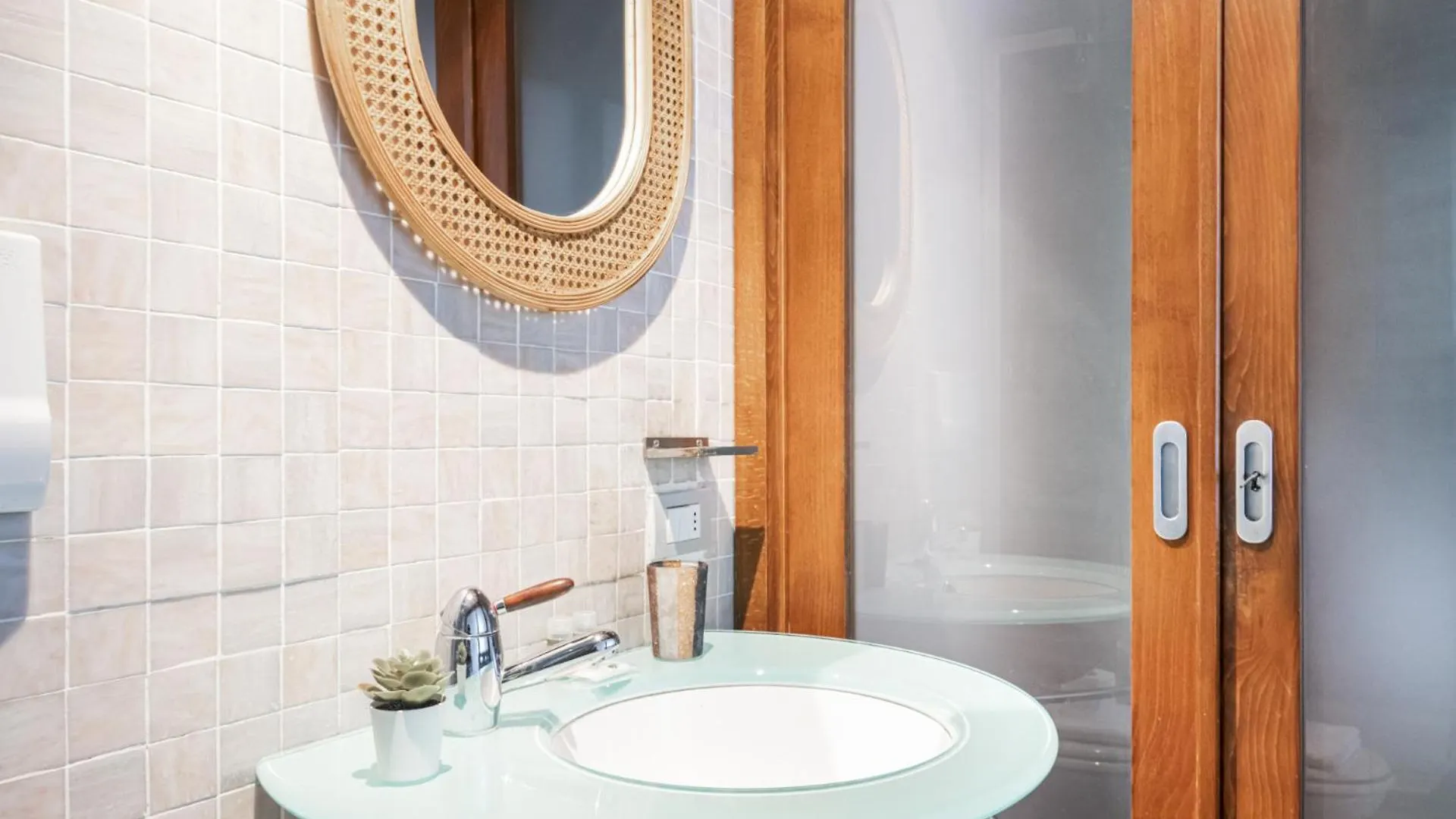 Easylife - Elegante Appartamento In Moscova Milano 0*,  İtalya